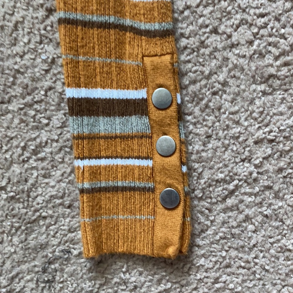Shirt - Picture 2 of 2